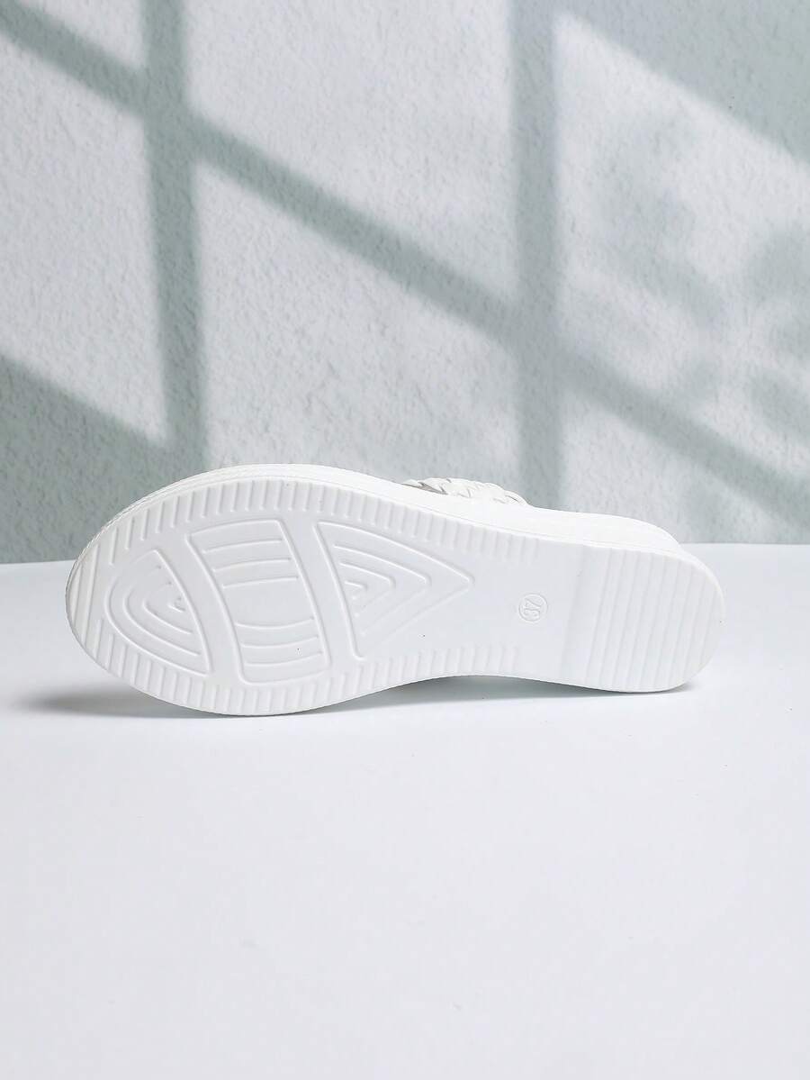 Novelle North® | Minimalistinės Pintos Basutės – Lengvos Kasdieniam Stiliui